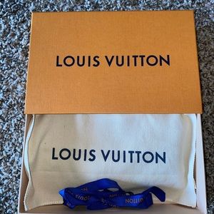 Louis Vuitton Sarah Wallet AUTHENTIC